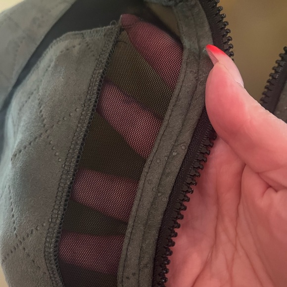 NWOT Moto Style Activewear Jacket, Mesh Cutouts, Size L - Picture 7 of 11